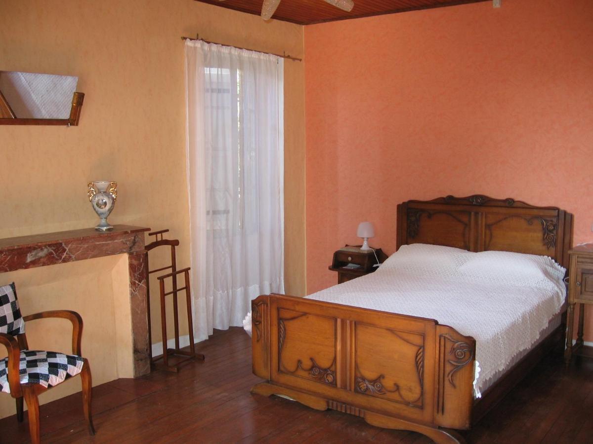 Maison De Campagne Les Chenes. Panjas Buitenkant foto